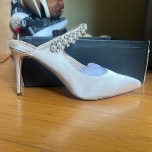 Lulus Sephoraa Ivory Satin Heels